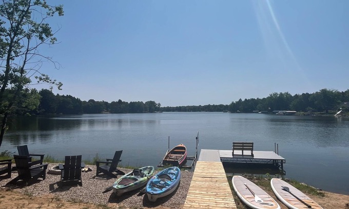 Nekoosa Cabin | Stunning A-Frame on Lake Sherwood near Sand Valley