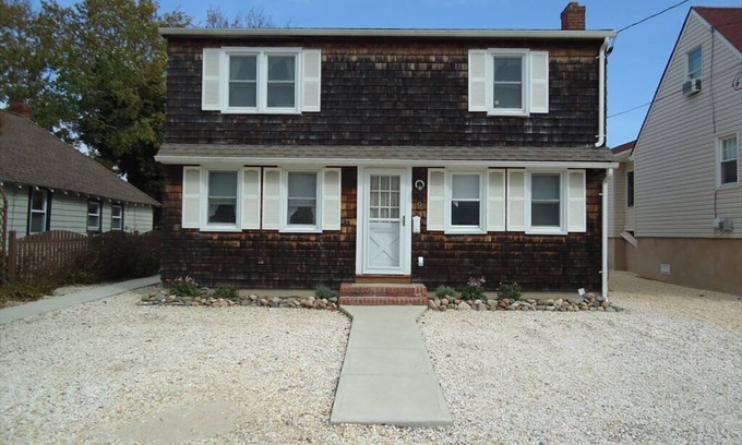 North Beach Haven Apartment | Stunning apartment in North Beach Haven with 2 Bedrooms, Internet and WiFi