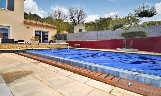 Pont-Saint-Esprit Apartment | Stunning apartment in Pont-St-Esprit