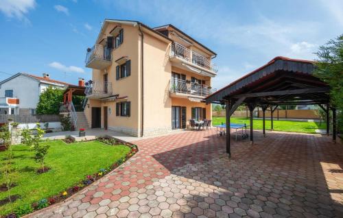 Valbandon Apartment | Stunning Apartment In Fazana With Wifi