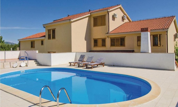 Stankovici Apartment | Stunning Apartment In Orebic With Sauna, Wifi And Outdoor Swimming Pool