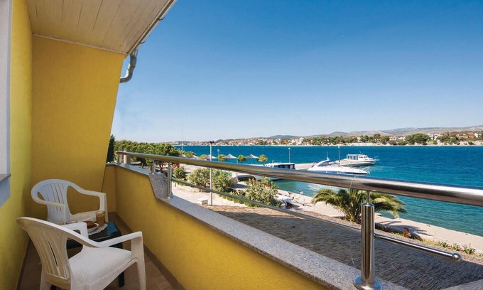 Krapanj Apartment | Stunning apartment in Sibenik with WiFi