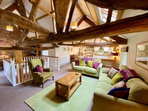 Penrith House | Stunning barn minutes from the Lake District
