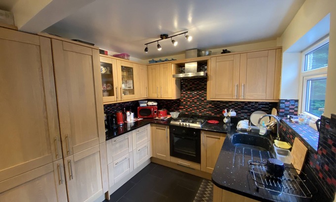 Coychurch House | Stunning Beautiful 4-Bed House in South Wales