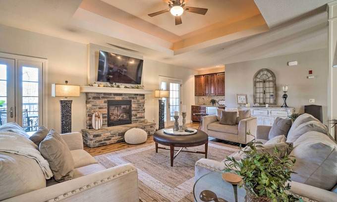 Branson Villa | Stunning Branson Villa w/On-Site Golf Access