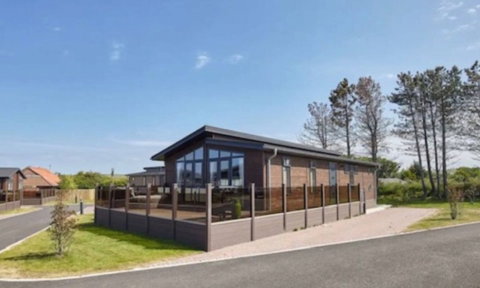 Runswick Bay Cabin | Stunning Coastal Lodge