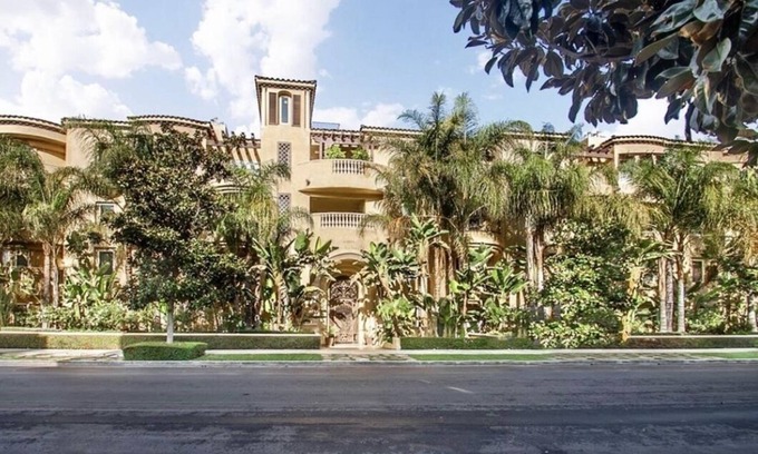 Studio City Condo | Stunning, contemporary, centrally, located Studio City Condo