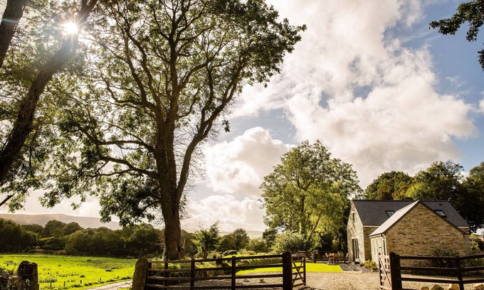 Eglwyswrw House | Stunning Converted Barn in peaceful countryside overlooking meadows & mountains