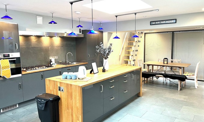 Montpellier House | Stunning converted bakery