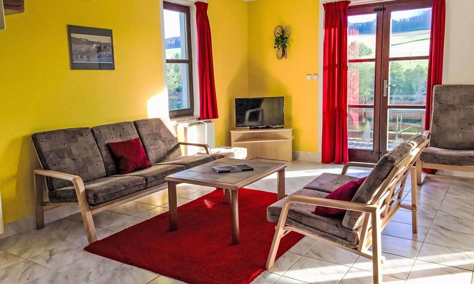 Ceska Metuje House | Stunning private villa with pool, WIFI, TV, patio, pets allowed, panoramic view and parking