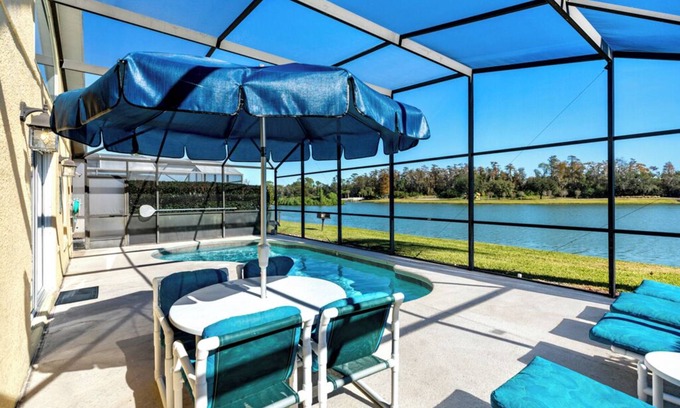 Lake Berkley Villa | Stunning Disney Private Lake Front Villa, beautifully upgraded with games room