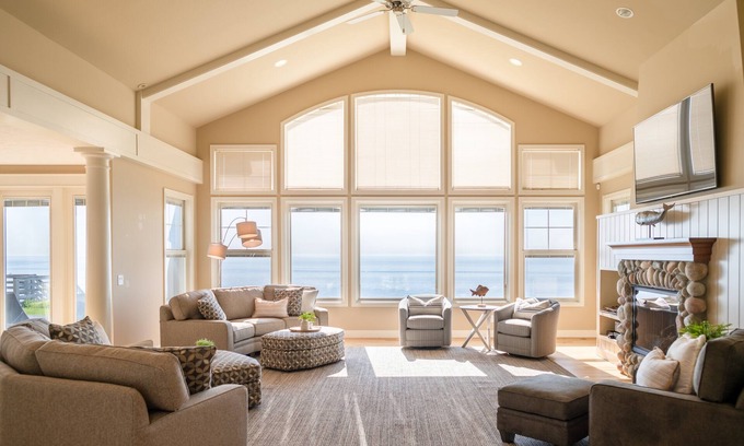 Holland House | Stunning Estate on Lake Michigan