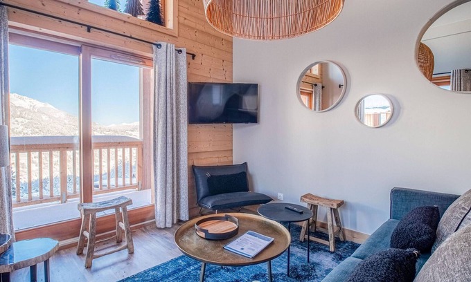Valmorel Ski Chalet | Stunning 3* duplex chalet with hotel services, ski-in/ski-out, parking, wifi