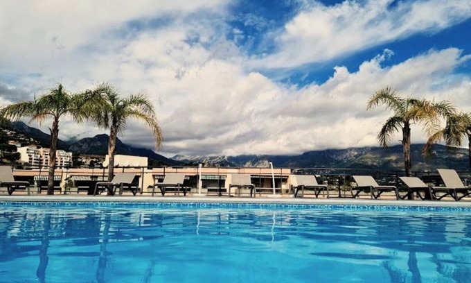 Alpes-Maritimes Apartment | Stunning Gorgeous 50 m from the sea for 6 peoples!