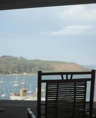 Mylor Churchtown House | Stunning High Street Townhouse With Sea Views & Parking at 'Tide View Townhouse'