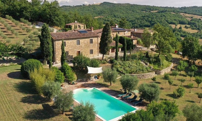 Pieve Santo Stefano Other | Stunning, historic 18c Farmhouse - with Private Pool (sleeps 12-13)