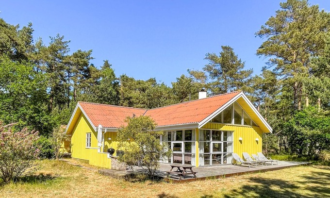 Pedersker House | Stunning home in Aakirkeby with WiFi