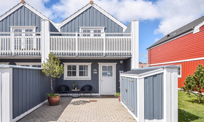 Blavand House | Stunning home in Blåvand with WiFi