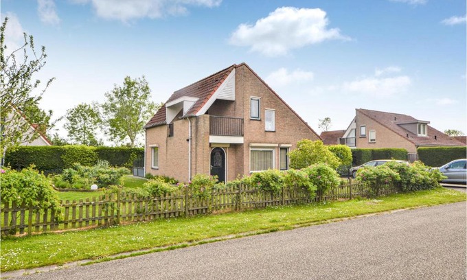 Breskens House | Stunning Home In Breskens With Kitchen