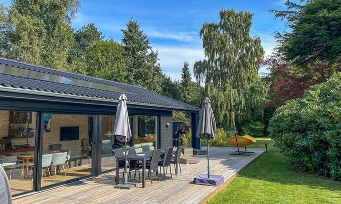 Dronningmolle House | Stunning home in Dronningmølle