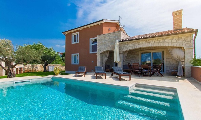 Kastelir-Labinci House | Stunning home in Porec