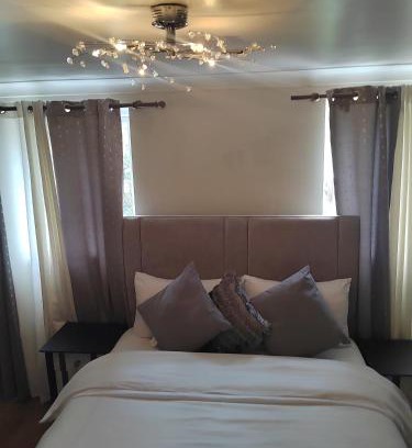North Woolwich House | Stunning home next to Excel, London City Airport and East London University