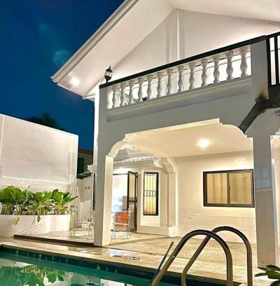 Angeles City Villa | Stunning House with Pool and Best Amenities