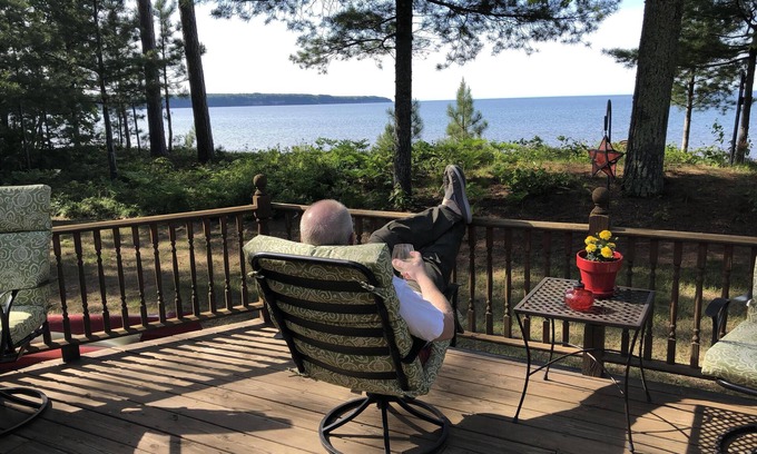 Big Bay House | Stunning Lake Superior lakehouse on beautiful secluded sandy beach