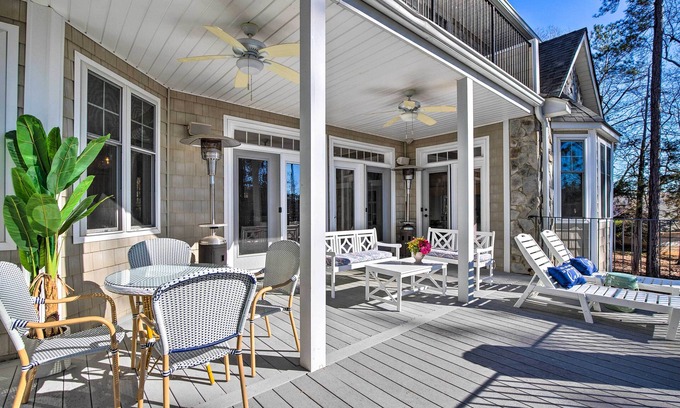 White Oak House | Stunning Lake Wateree Vacation Rental w/Dock