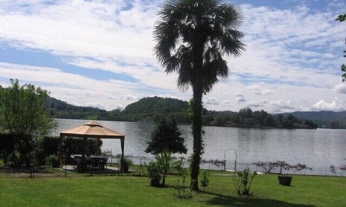 Pettenasco Apartment | STUNNING LARGE APARTMENT WITH VIEW, GARDEN AND DIRECT ACCESS TO LAKE ORTA