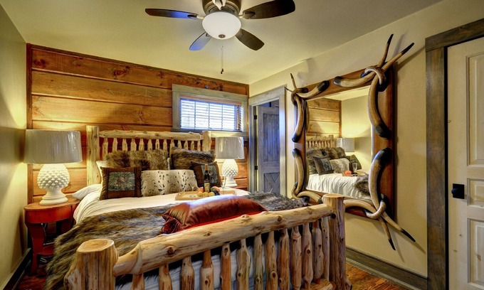 Eagle Lake Cottage | Stunning Log Cabin