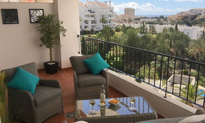 Torrequebrada Apartment | Stunning Luxury Apartment with Sea, Golf & Mountain Views! A hidden gem!