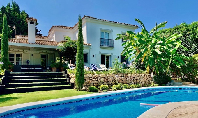 San Roque Villa | Stunning luxury villa - large pool, very private gardens & 4 gorgeous bedrooms!