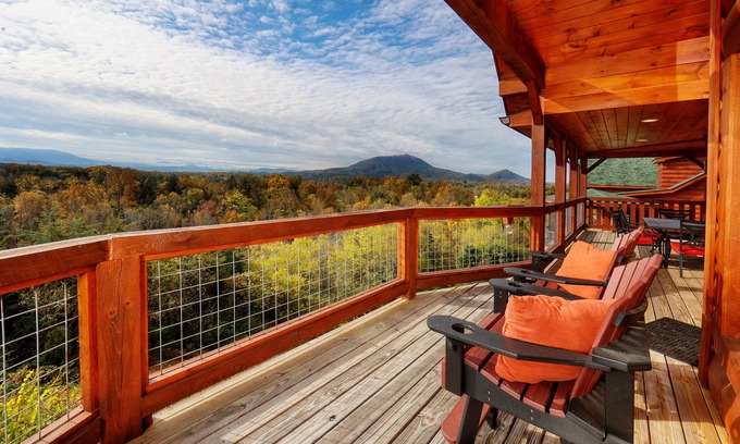 Sevierville Cabin | Stunning Mnt. Views, 4 Luxury King Br/6 Bath, Hot tub, Theater/Game rooms