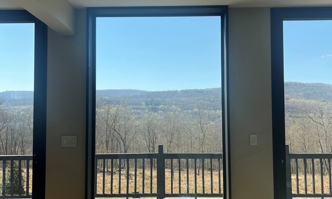 New Paltz House | Stunning Mountain Views, Pool, NEW Hot Tub and Sauna