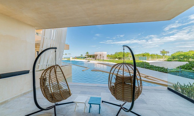 Telchac Puerto Apartment | Stunning oceanfront retreat perfect for families