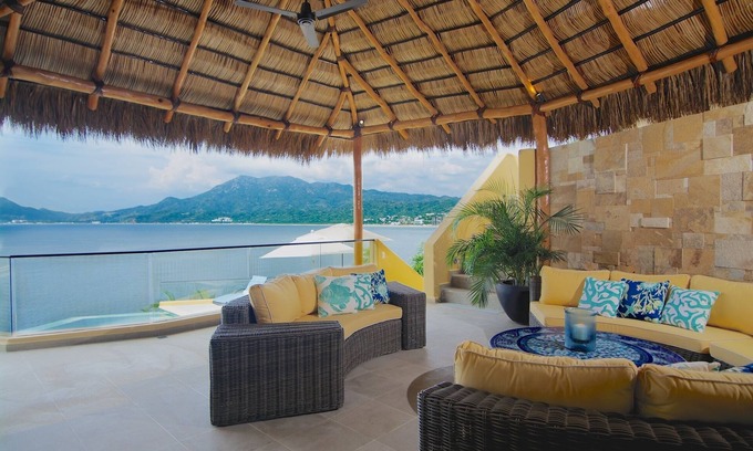 La Punta Villa | Stunning Oceanfront Estate w Private Chef + Walk To Beach✭✭✭✭