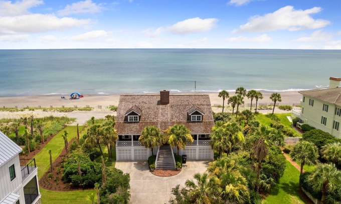 Debordieu Colony House | Stunning oceanfront beach house, where the beauty of nature meets luxury living