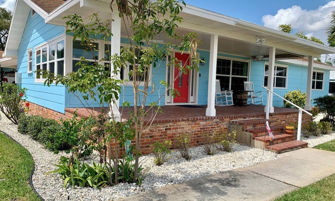 Sebring House | Stunning, 'Old Florida' lake house in Sebring, Florida with private dock!
