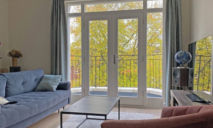 Berrylands Apartment | Stunning One Bedroom Luxury Apartment 5 min from Station
