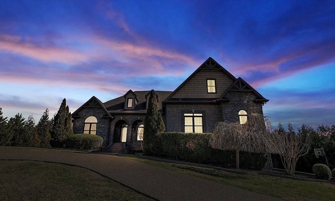 Mount Juliet House | Stunning Private Estate near Nashville: Saltwater Pool, Outdoor Kitchen, Firepit
