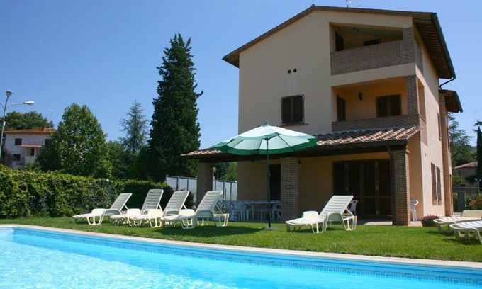 Lucignano Villa | Stunning private villa for 12 people with private pool, WIFI, TV and balcony