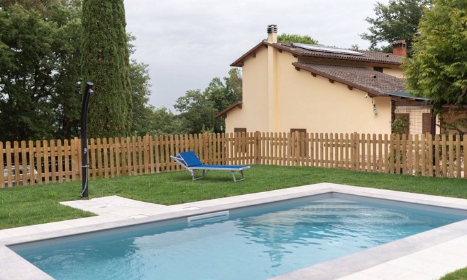 Anghiari House | Stunning private villa for 7 people with private pool, WIFI, TV, terrace, pets allowed and parking