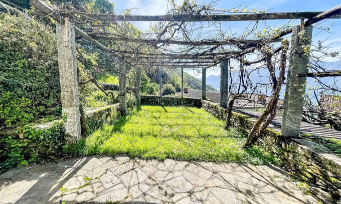 San Nazzaro House | Stunning private villa for 5 people with TV, balcony, pets allowed and parking