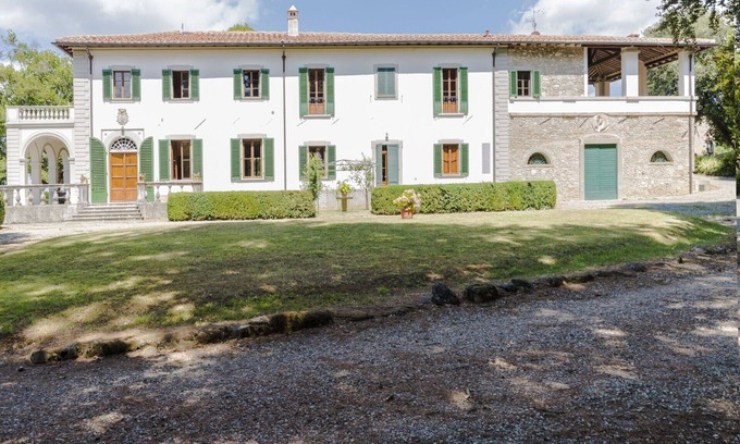 Vicchio Villa | Stunning private villa for 12 guests with WIFI, private pool, TV, terrace and panoramic view