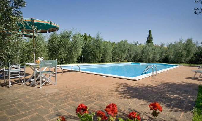 Palaia Villa | Stunning private villa for 8 people with private pool, WIFI, TV, patio and parking