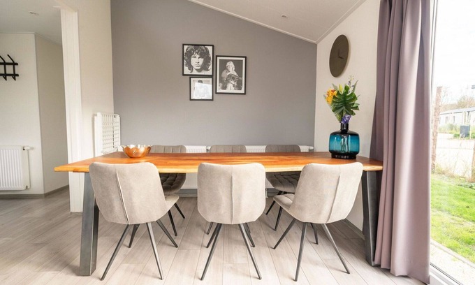 Linden House | Stunning private villa for 6 people with WIFI, TV, terrace and parking