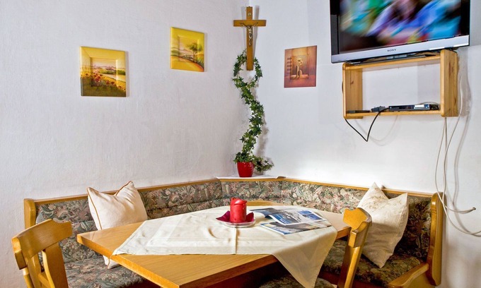 Werfenweng Villa | Stunning private villa for 11 people with WIFI, TV, patio, pets allowed and parking