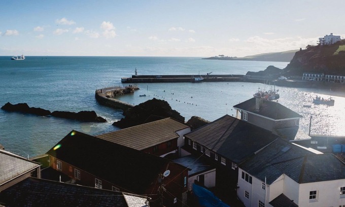 Mevagissey House | Stunning private villa for 4 people with WIFI and TV