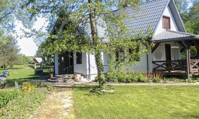 gmina Lubycza Krolewska Villa | Stunning private villa for 8 people with terrace, pets allowed and parking